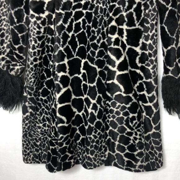Rare Vintage Betsey Johnson Mongolian Faux Fur Animal Print 90s Y2k Trench Coat - Picture 11 of 16
